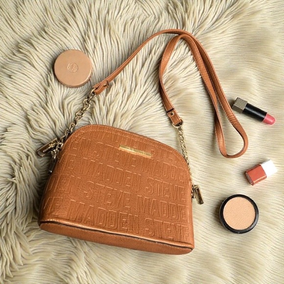Steve Madden Handbags - Steve Madden Brown Crossbody Bag